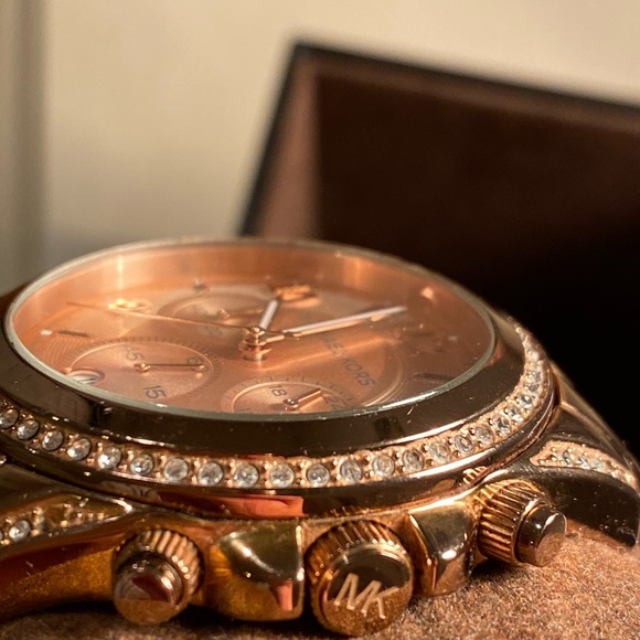 Michael Kors Ladies Watch - Picture 9 of 11